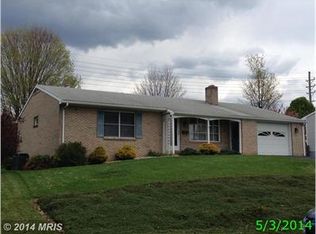 312 Chimneystone Ct, Hagerstown, MD 21742