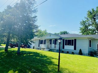 742 Michigan St, Omro, WI 54963