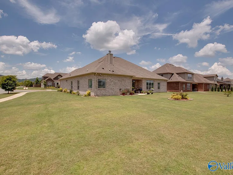 7619 Flint Crossing Cir — Photo 31