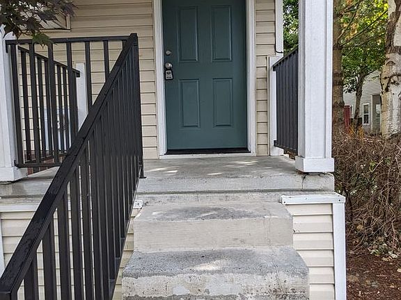 5th image of 16906 NE Halsey St #16976