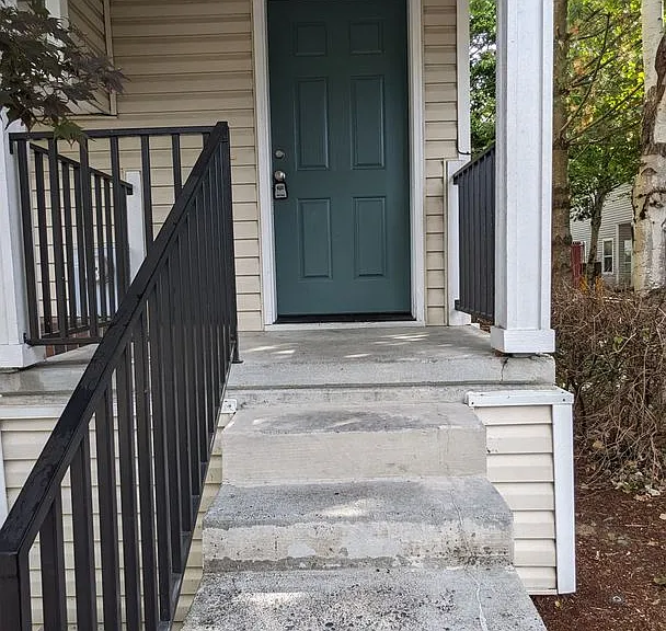 Halsey East Townhomes — Photo 242
