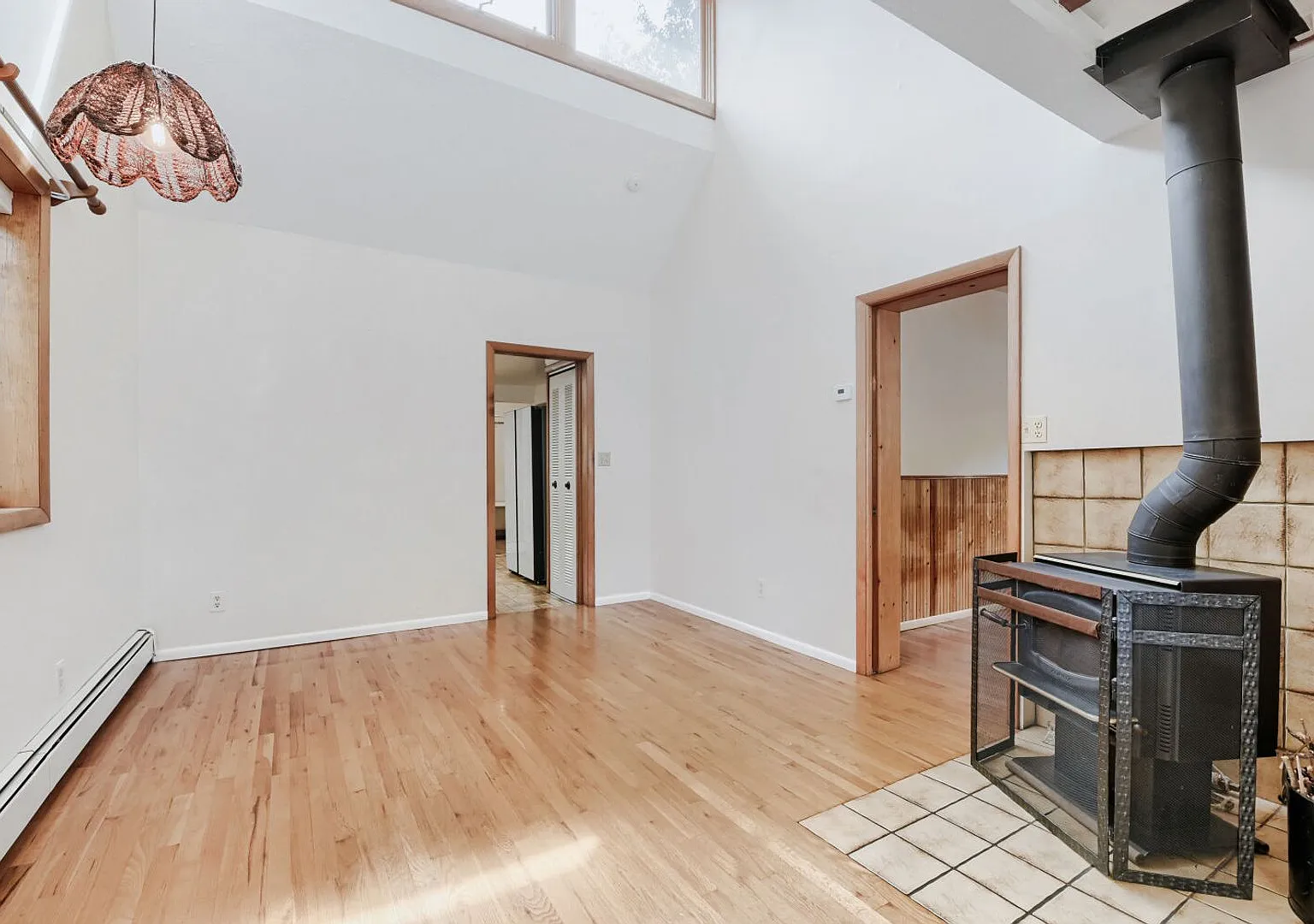Spacious 3-Bedroom, 2-Bath Lower-Level Home in Central Boulder — Photo 1