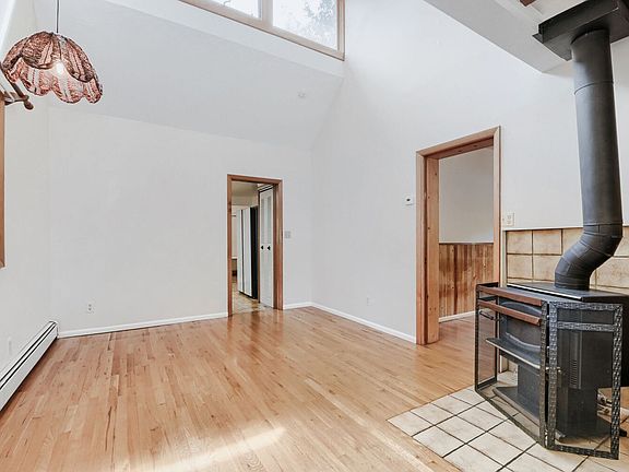 3rd image of 2438 Pine St Unit 1