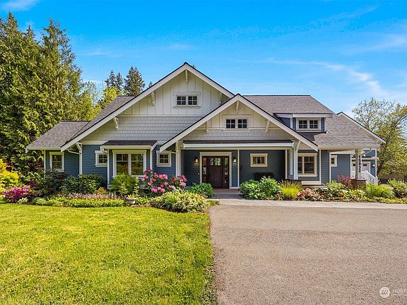 2nd image of 15932 161st Avenue NE