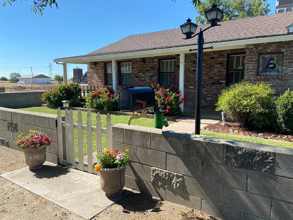2nd image of 3068 Howsley Rd