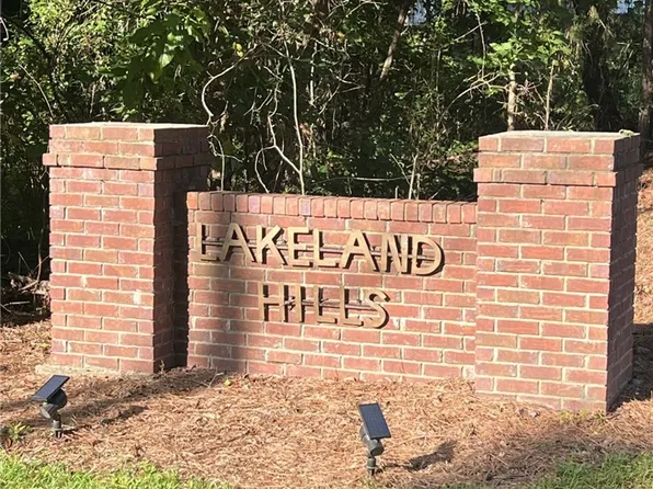 15081 Green Cir, Northport, AL 35475