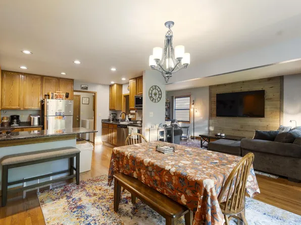 6507 West Dodge PLACE, Milwaukee, WI 53220