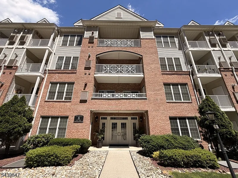 8105 Sanctuary Blvd #105