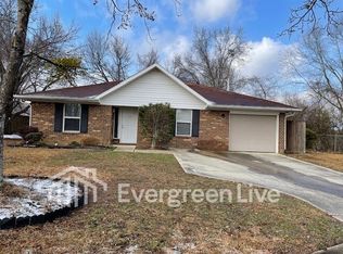 107 Jardin Ct, Raeford, NC 28376