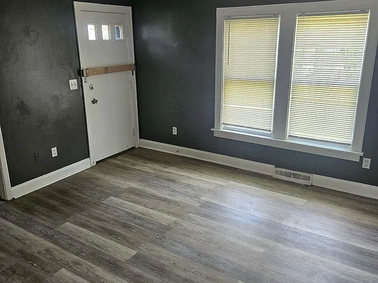 13115 Christine Ave — Photo 4