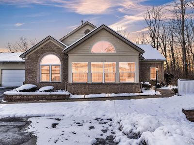 1155 Abbey Ct, Westland, MI, 48185