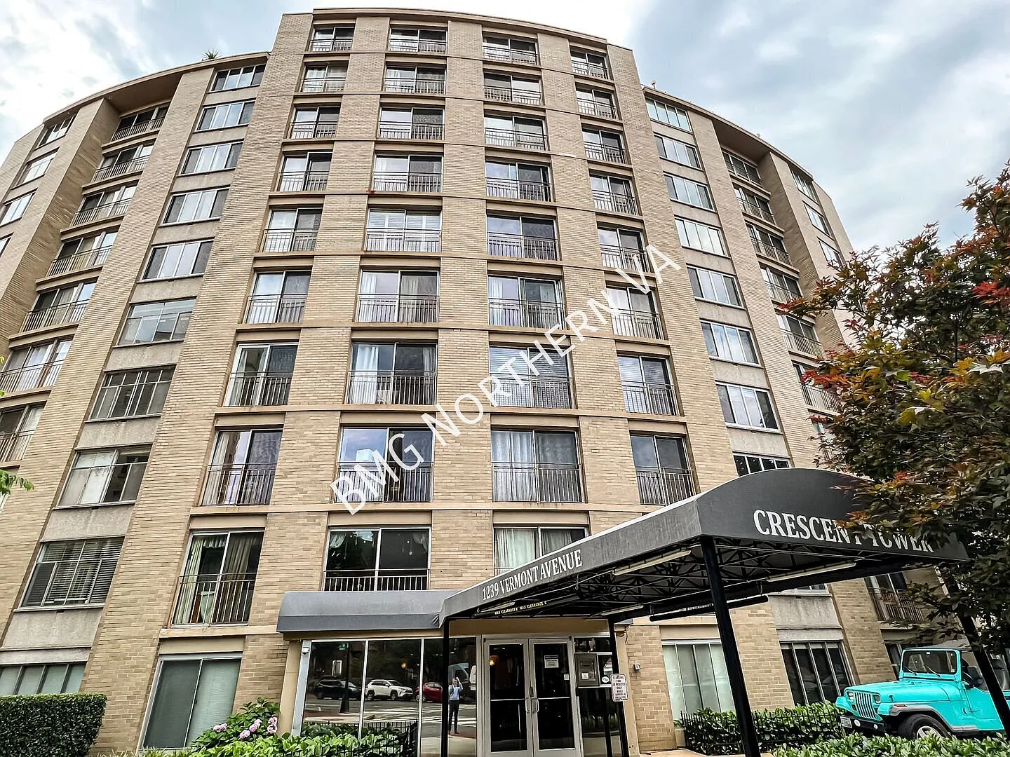 Perfect 2 Bedroom 2 Full Bath Condo in Amenity Filled Crescent Tower Condos with All Utilities In... — Photo 1