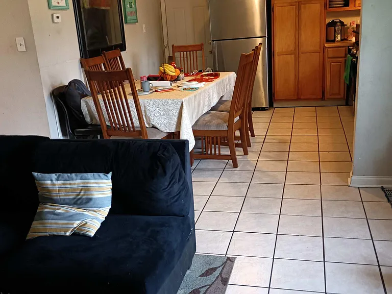 2634 Acron St — Photo 2