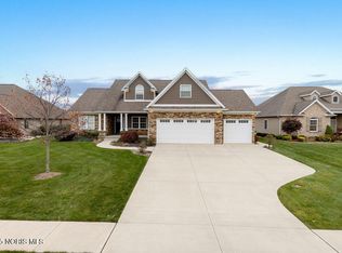 8179 Ash Ridge Ln, Findlay, OH 45840