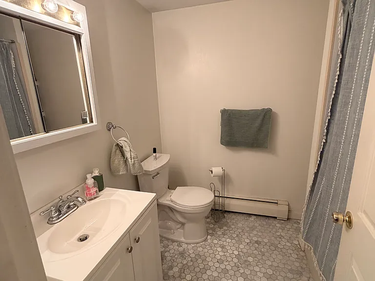 107 Bolton St — Photo 6