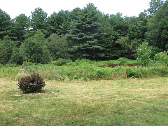 3rd image of 741 Town Farm Rd