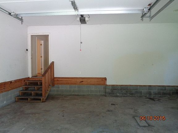 5th image of 38 Cheyenne Dr