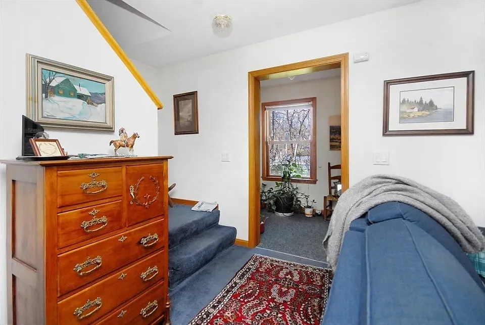 2 bed, 1.5 bath, 1308 sqft, $2,500 — Photo 2