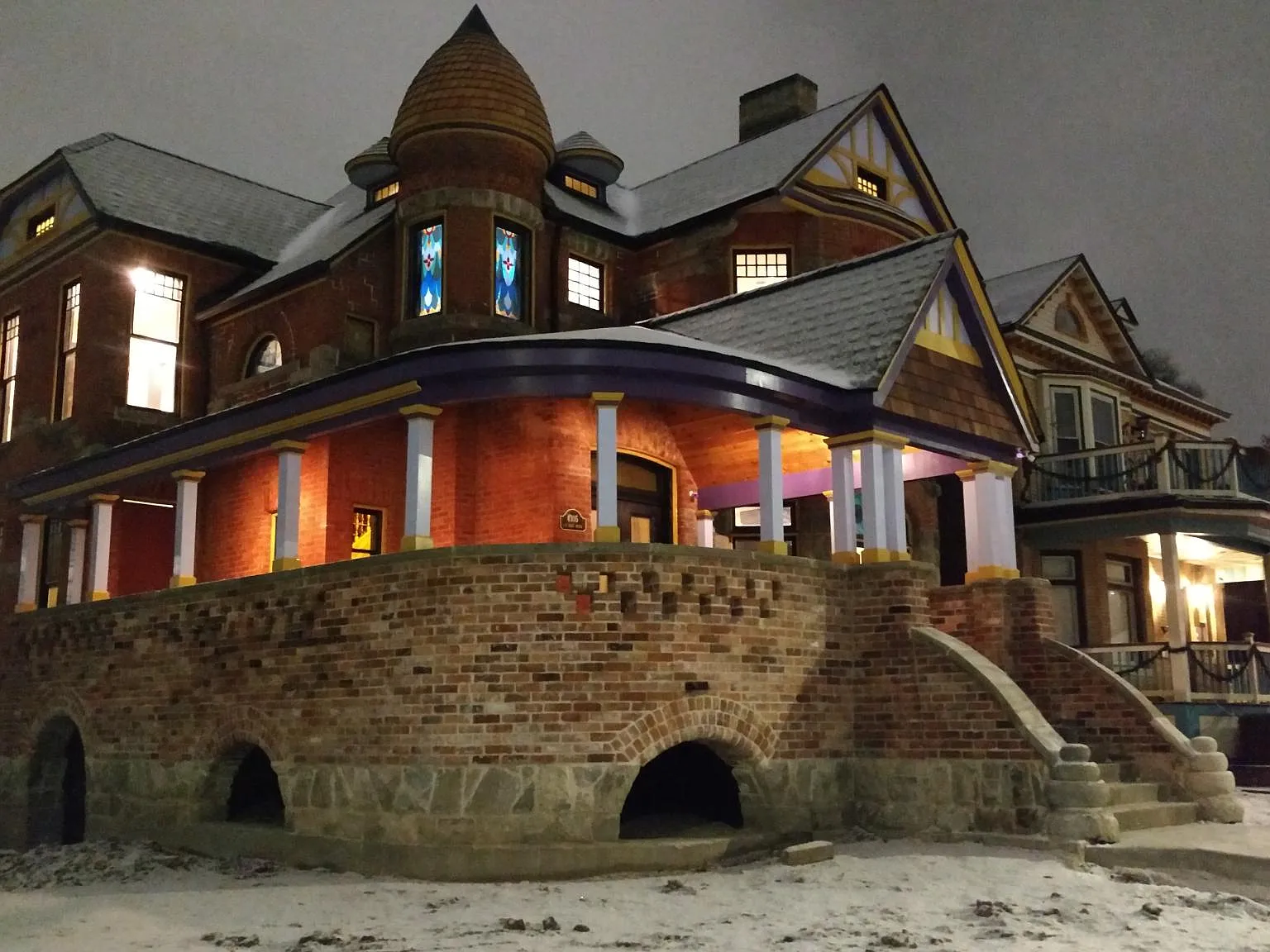 4305 Trumbull Street — Photo 1