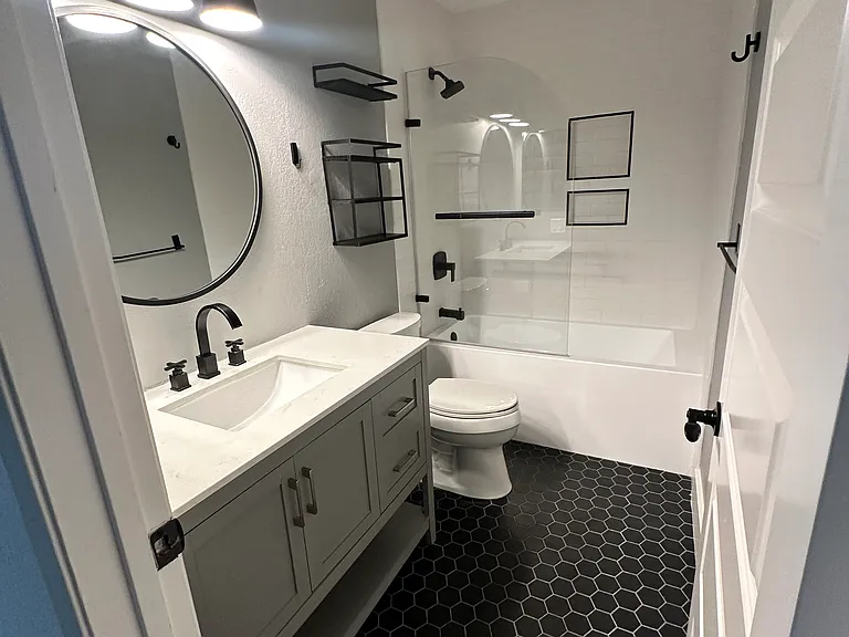 Full bath #1