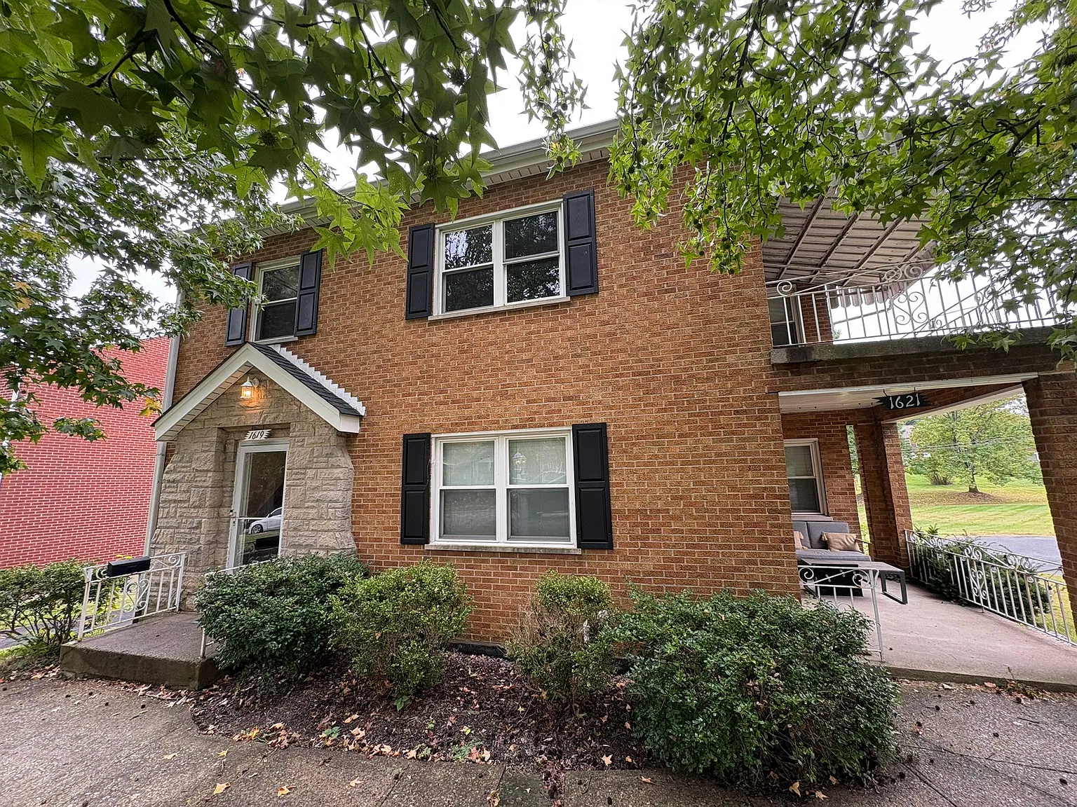 2 bed, 1100 sqft, $1,275 — Photo 2