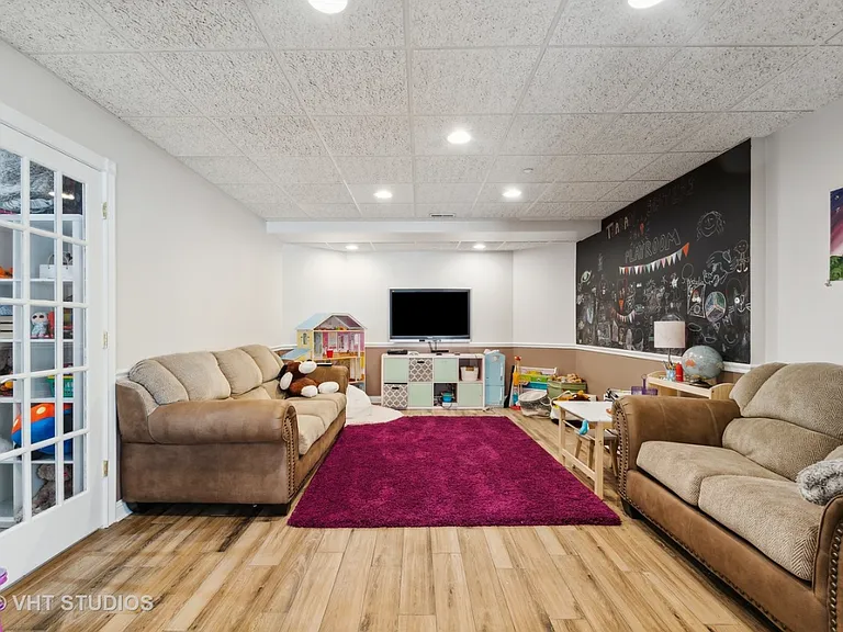 4402 Heritage Ln — Photo 23