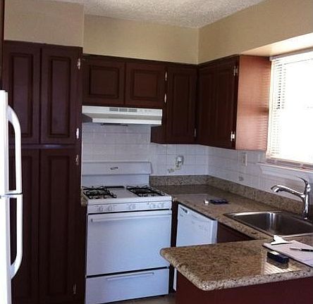 4th image of 1833 Dogwood Dr