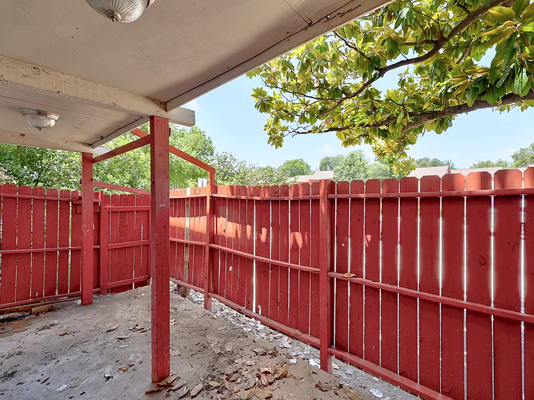 8903 Parkfield Dr #104 — Photo 14