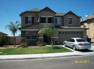 752 Blueberry Ln, Madera, CA 93638