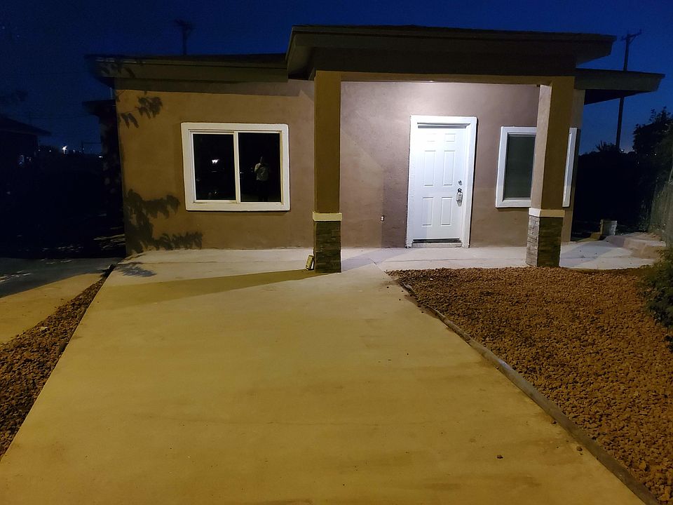 1st image of 454 Carmelita Cir