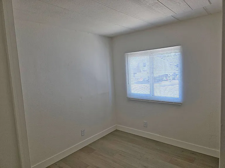 515 River Rd #17 — Photo 6
