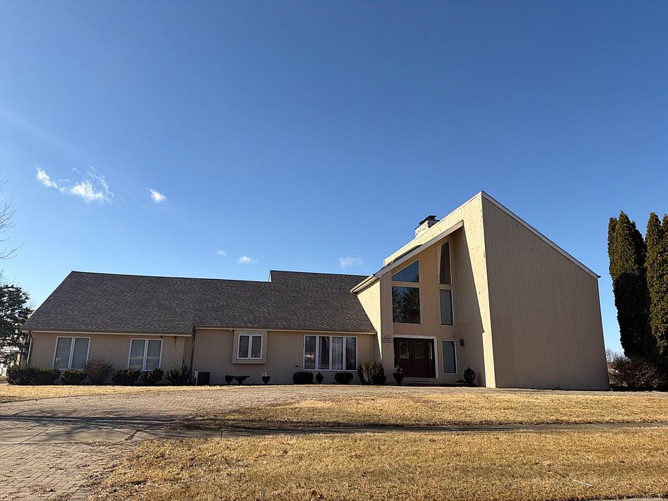 1st image of 24165 Brancaster Dr