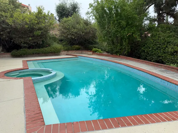 12011 Doral Ave, Porter Ranch, CA 91326