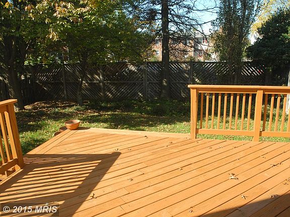 Large Deck Walking Down to Fenced Yard