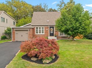 2107 Russett Rd, Mississauga, ON L4Y 1C2