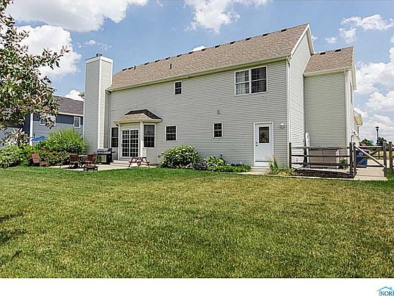 3rd image of 742 Chippewa Ln