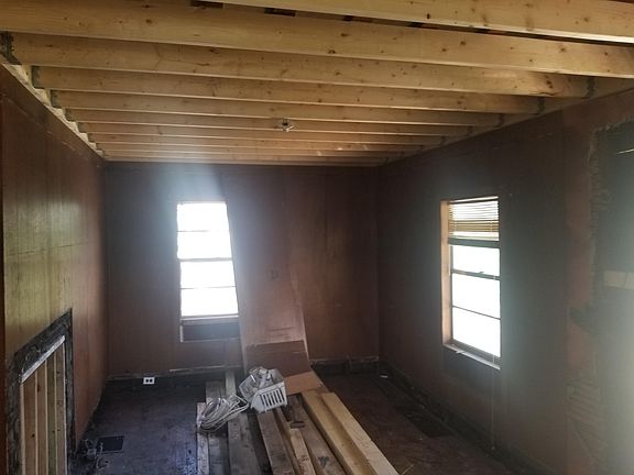 2nd image of 1919 Mitchell St