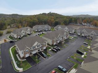 11 Dogwood Ln #11, Haskell, NJ 07420