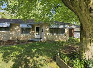 1120 Baker Dr, Elkhart, IN 46516