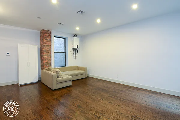 Rented by MySpaceNYC | media 3