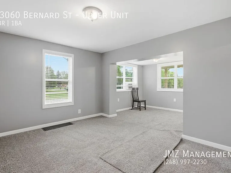23060 Bernard St #UPPER — Photo 10