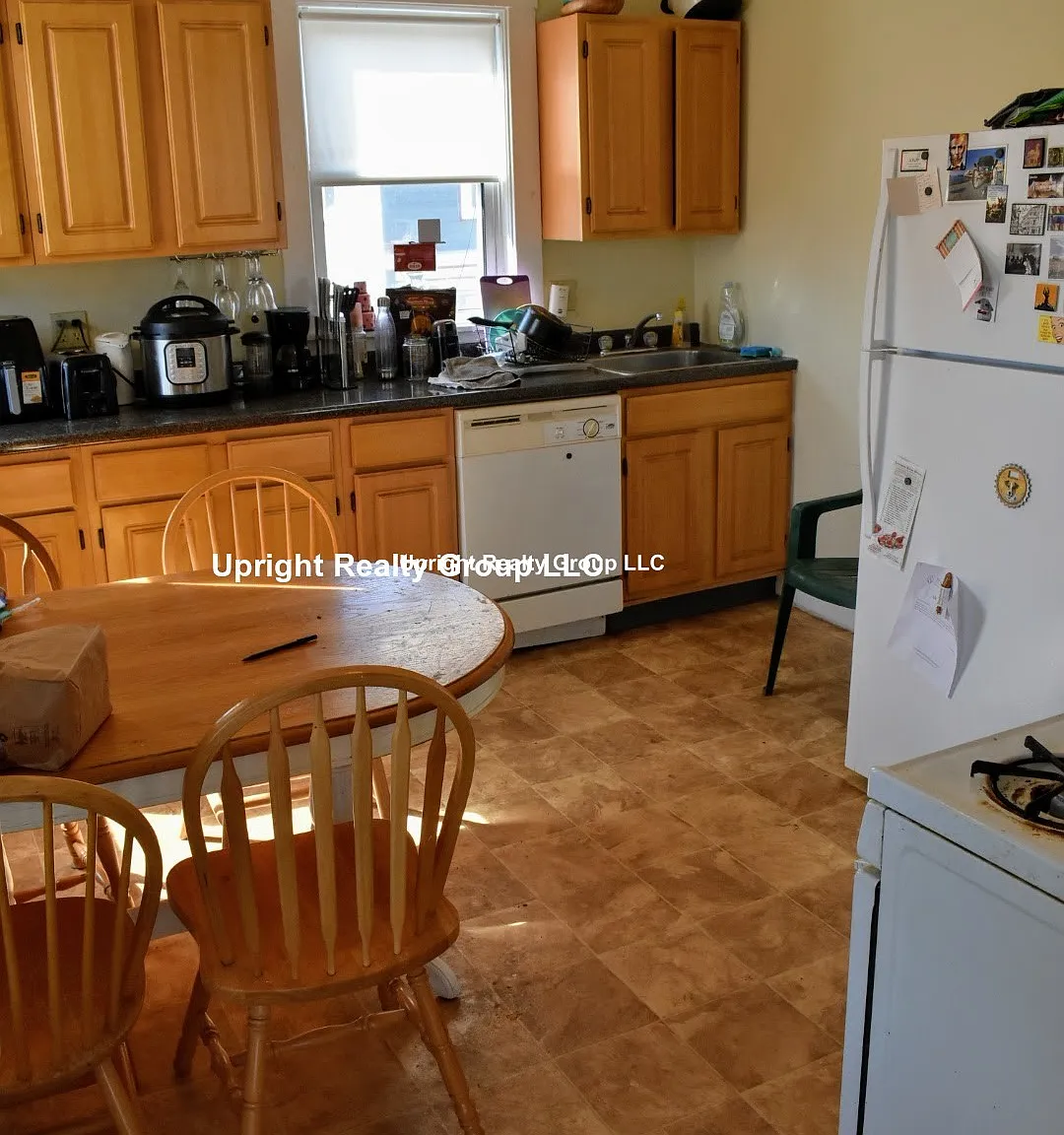 19 Roseclair Street Apartments — Photo 2