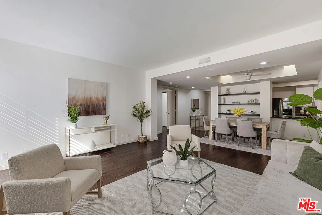 3 bed, 2.0 bath, 1516 sqft, $5,600 — Photo 1