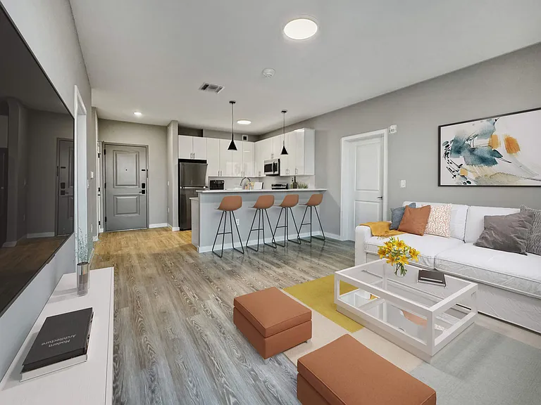The Mural Apartments — Photo 12