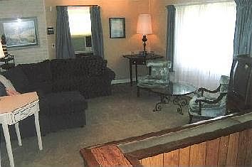 4th image of 2 Karen Ann Dr
