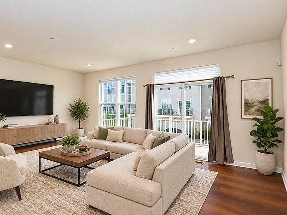 3rd image of 1609 Sager Way