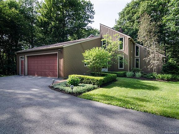 4th image of 9 Woodridge Dr