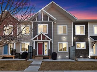 1167 NW Channelside Dr SW, Airdrie, AB T4B 4L3