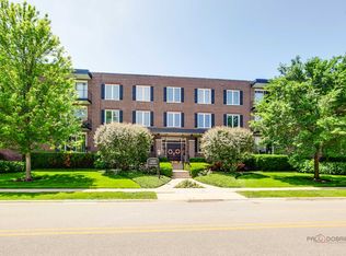 1350 N Western Ave APT 106, Lake Forest, IL