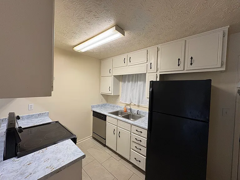 120 Ridgeview Ct — Photo 6